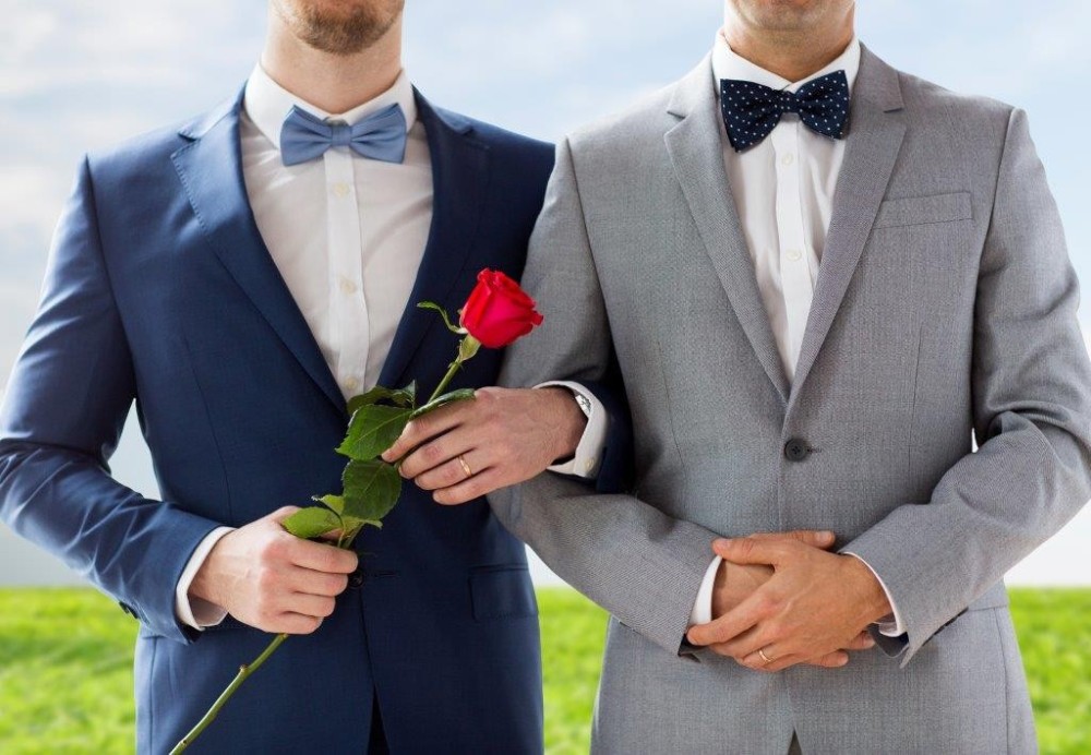 Ireland-is-marketing-itself-as-the-gay-wedding-destination-1024x709-1.jpg